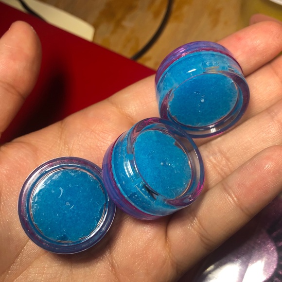 Body butter, lip scrub, and eyelashes - Picture 3 of 6